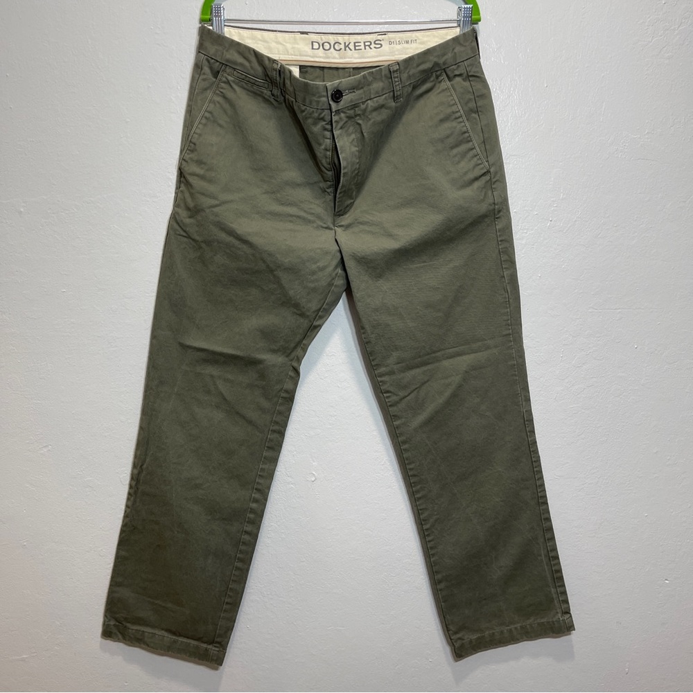 Dockers Chino Khaki Pants - D1 Slim Fit - 36 x 32